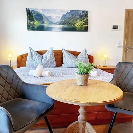 Haus Am Goldsteig - Zentral, Ruhig Stadtnah - Anbindung - Biergarten Und Pizzeria Direkt Vor Der Tuer *