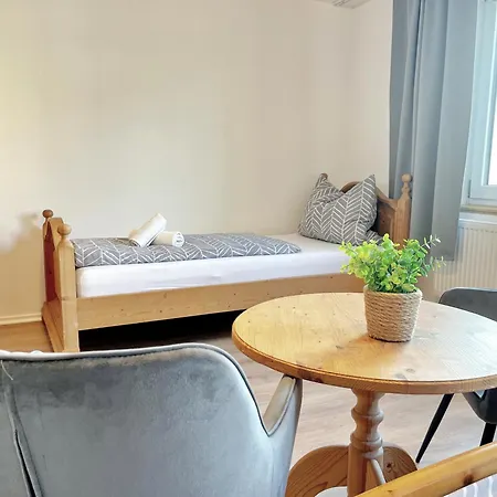 Haus Am Goldsteig - Zentral, Ruhig Stadtnah - Anbindung - Biergarten Und Pizzeria Direkt Vor Der Tuer