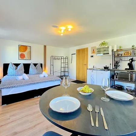公寓 Haus Am Goldsteig - Zentral, Ruhig Stadtnah - Anbindung - Biergarten Und Pizzeria Direkt Vor Der Tuer *