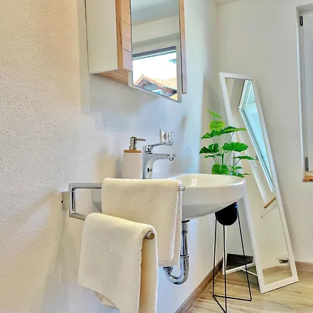 Haus Am Goldsteig - Zentral, Ruhig Stadtnah - Anbindung - Biergarten Und Pizzeria Direkt Vor Der Tuer Apartment *