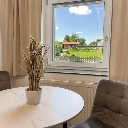 Haus Am Goldsteig - Zentral, Ruhig Stadtnah - Anbindung - Biergarten Und Pizzeria Direkt Vor Der Tuer Appartement *