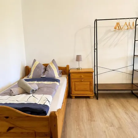 Haus Am Goldsteig - Zentral, Ruhig Stadtnah - Anbindung - Biergarten Und Pizzeria Direkt Vor Der Tuer *